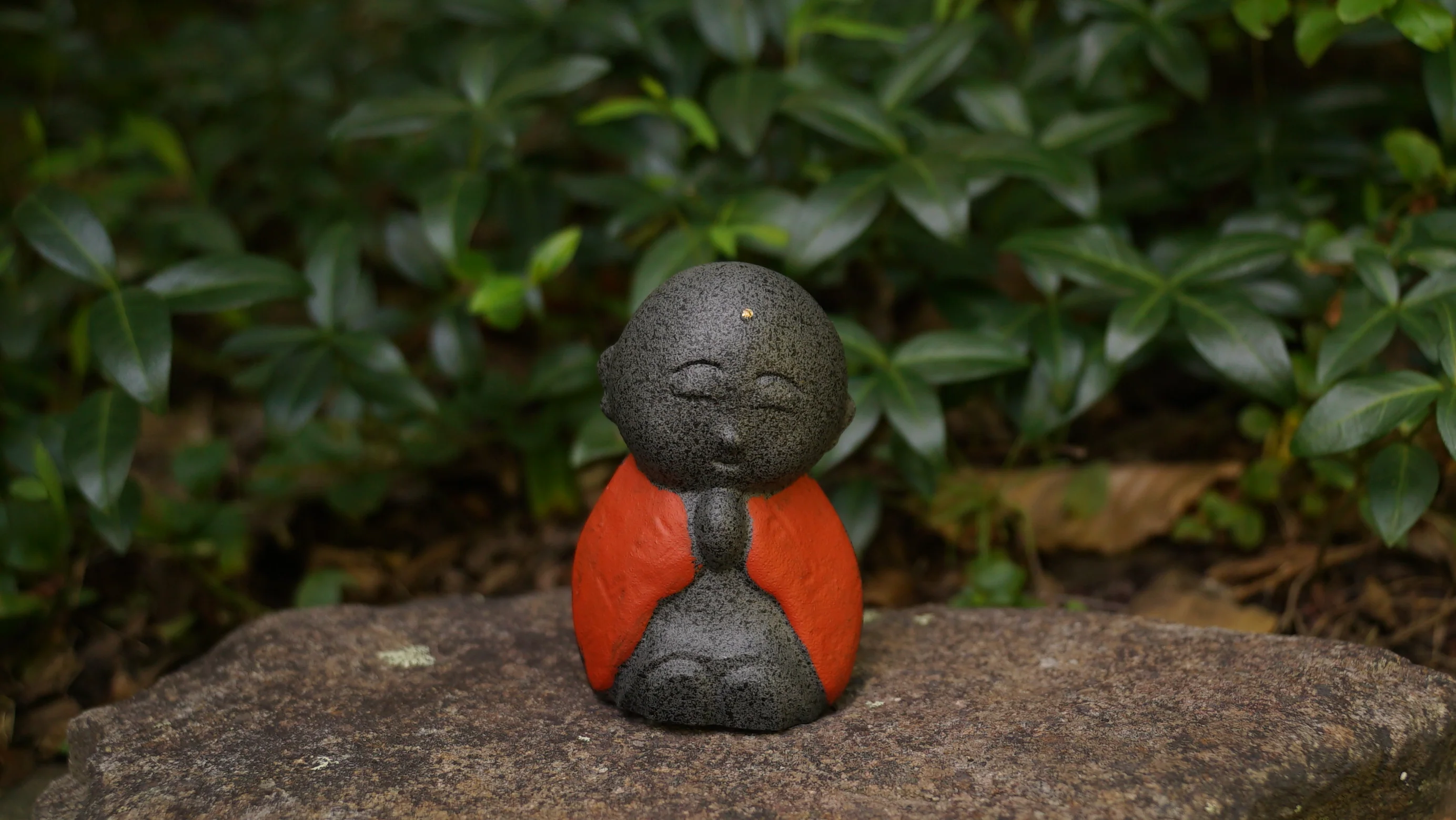 Cast Iron Praying Jizo - Image 3